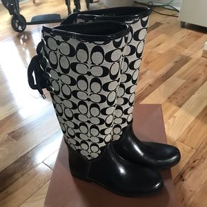 Coach Tristee Shiny Rubber Rain Boots. Size 9